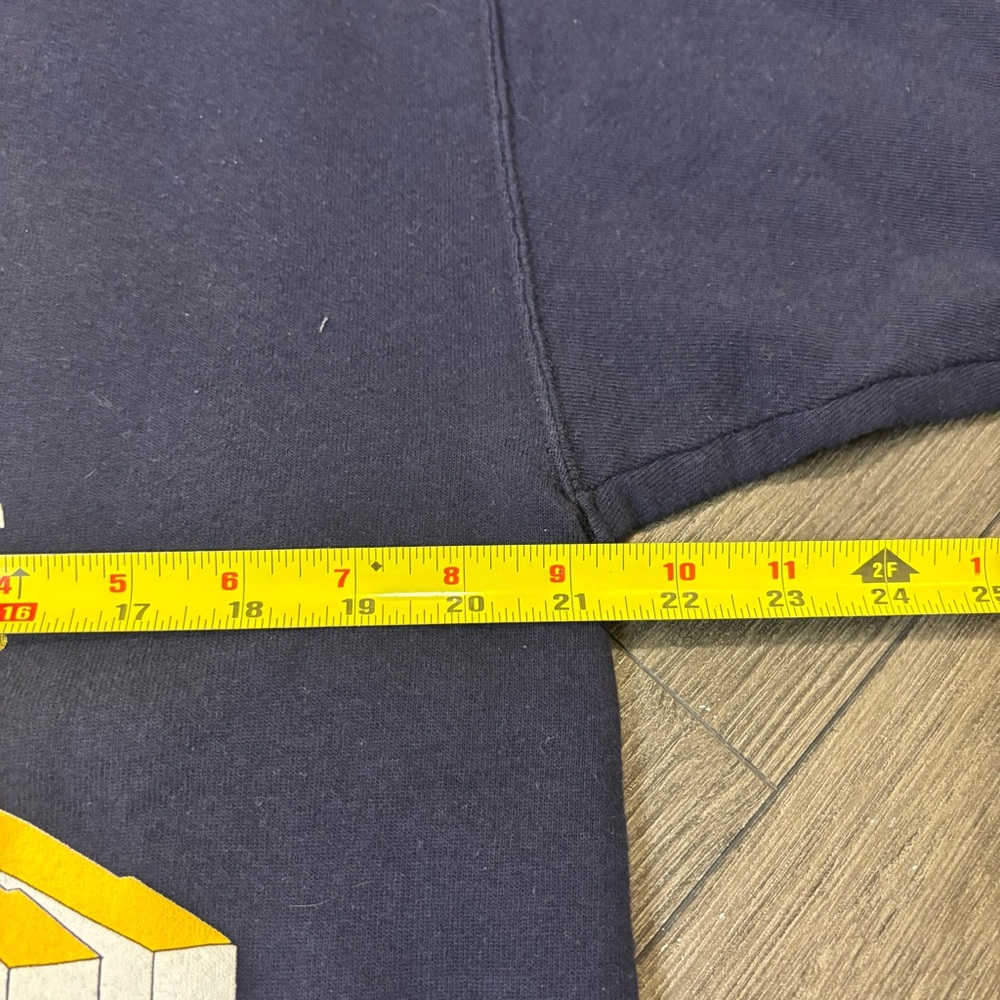 Vintage HVYWT Michigan Wolverines Sweatshirt Size M Made In USA Crew Neck Mascot - Picture 5 of 6